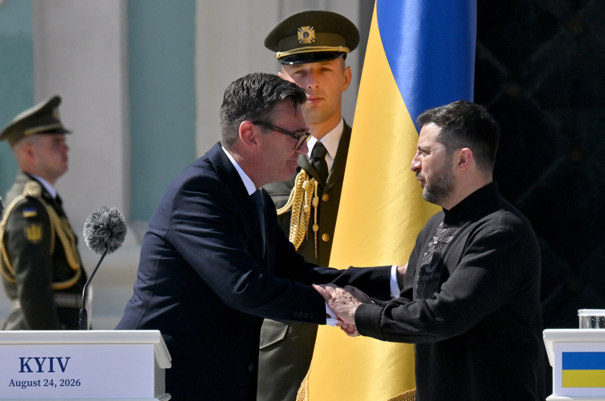 Does Burnham&rsquo;s Political Salvation Run Through Ukraine?